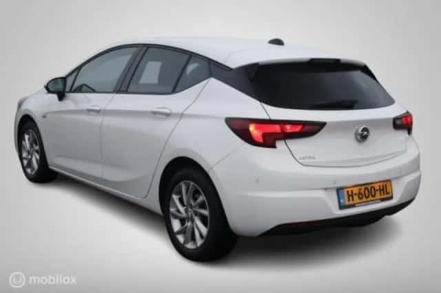 Opel Astra (2020) thumbnail 3