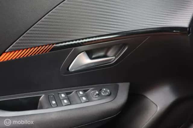 Peugeot 208 (2022) thumbnail 17