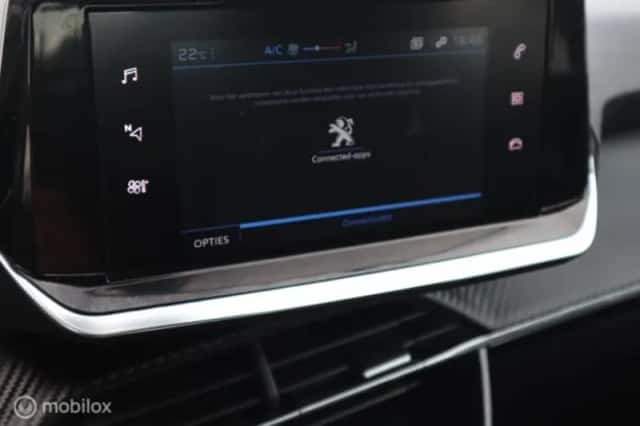Peugeot 208 (2022) thumbnail 24