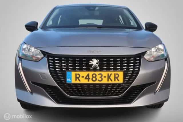 Peugeot 208 (2022) thumbnail 4