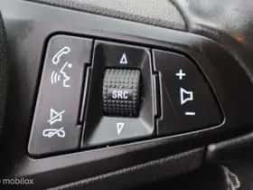Opel Astra thumbnail 12
