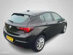 Opel Astra thumbnail 4