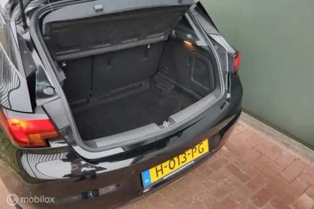 Opel Astra (2020) thumbnail 31