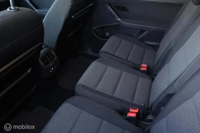 Volkswagen Touran (2017) thumbnail 27