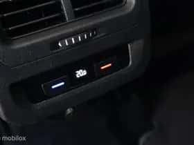 Volkswagen Touran (2017) thumbnail 29