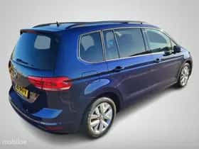 Volkswagen Touran thumbnail 4