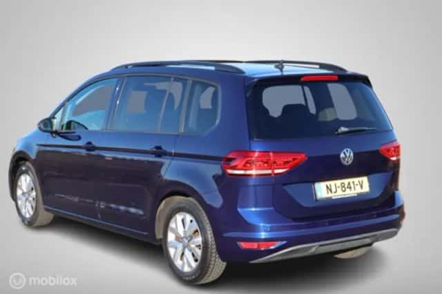 Volkswagen Touran (2017) thumbnail 31