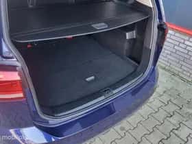 Volkswagen Touran thumbnail 33