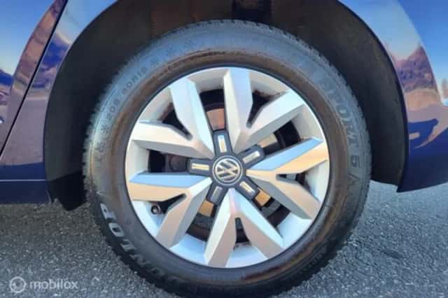 Volkswagen Touran (2017) thumbnail 34