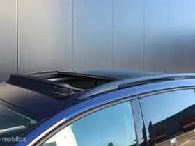 Volkswagen Touran thumbnail 7