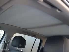 Volkswagen Touran (2017) thumbnail 8