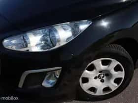 Peugeot 308 (2012) thumbnail 2