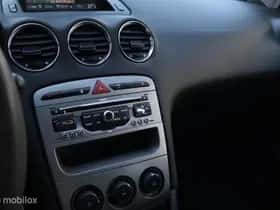 Peugeot 308 (2012) thumbnail 11