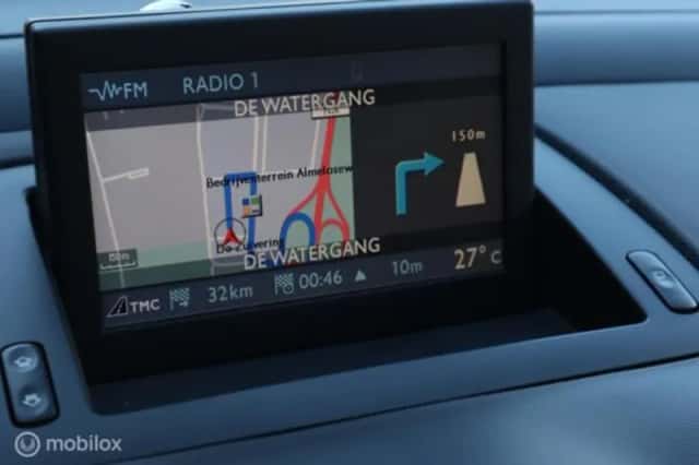 Peugeot 308 (2012) thumbnail 13