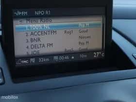 Peugeot 308 (2012) thumbnail 13