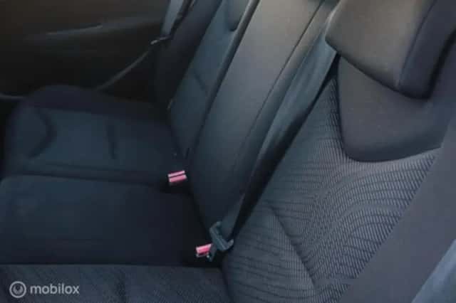 Peugeot 308 (2012) thumbnail 18
