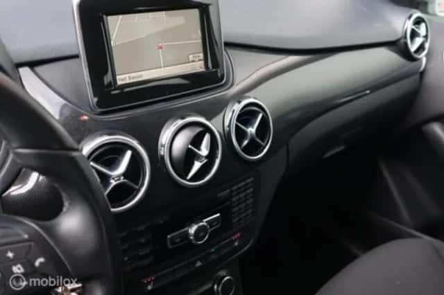 Mercedes-Benz B-Klasse (2016) thumbnail 12