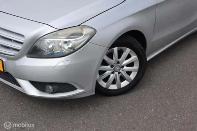 Mercedes-Benz B-Klasse (2016) thumbnail 3