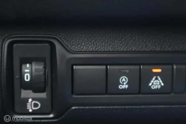 Peugeot 308 (2020) thumbnail 12