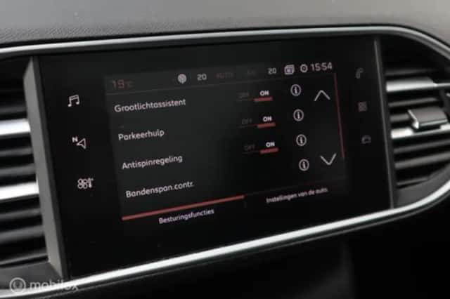 Peugeot 308 (2020) thumbnail 22
