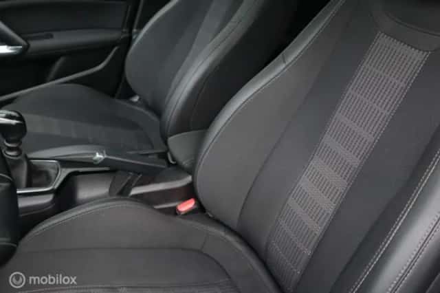 Peugeot 308 (2020) thumbnail 25