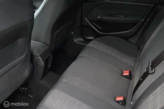 Peugeot 308 (2020) thumbnail 26