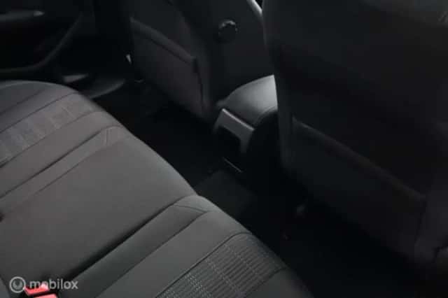 Peugeot 308 (2020) thumbnail 38