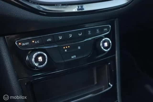 Opel Astra (2021) thumbnail 21