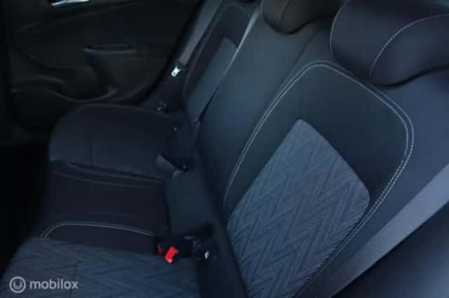 Opel Astra (2021) thumbnail 27