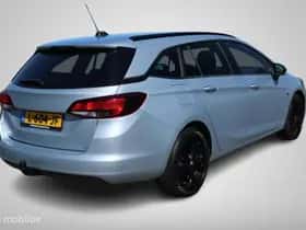 Opel Astra thumbnail 4