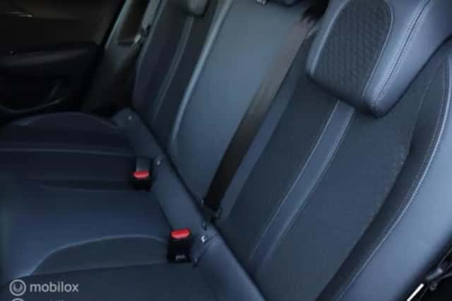 Peugeot 2008 (2020) thumbnail 29