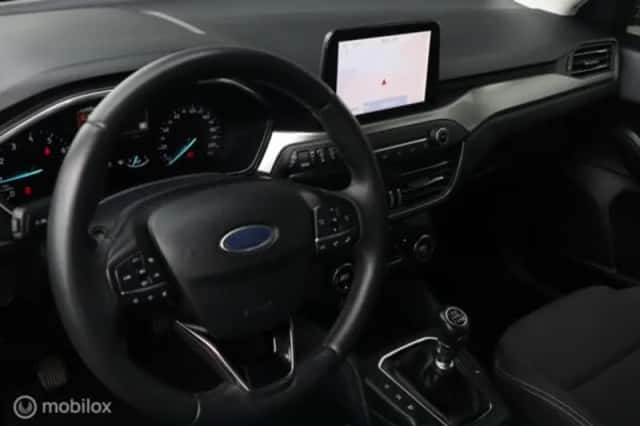 Ford Focus (2020) thumbnail 12