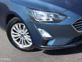 Ford Focus thumbnail 3