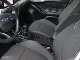 Ford Focus thumbnail 24