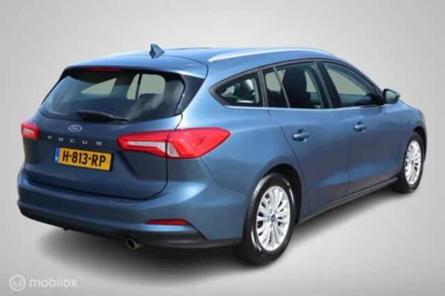 Ford Focus (2020) thumbnail 4