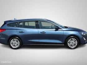 Ford Focus thumbnail 7