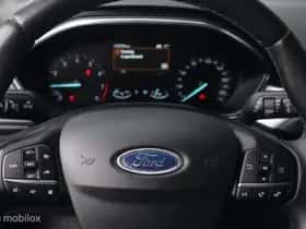 Ford Focus thumbnail 10