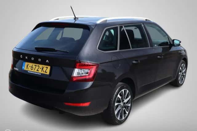 Škoda Fabia (2021) thumbnail 3
