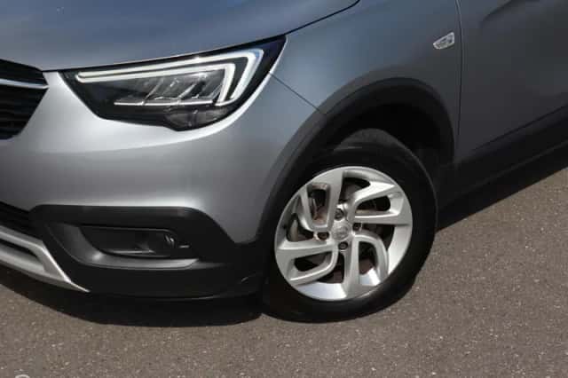 Opel Crossland X (2020) thumbnail 2