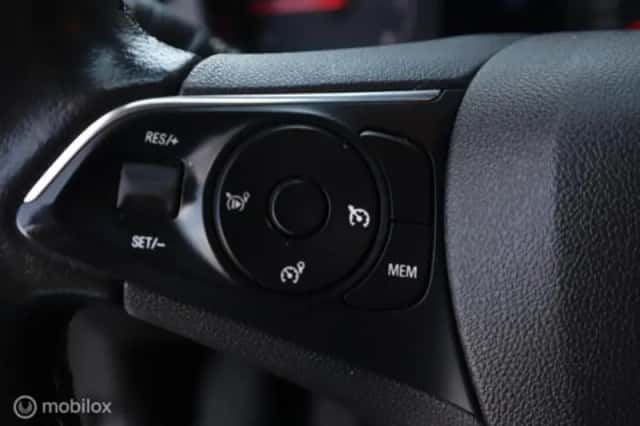 Opel Crossland (2019) thumbnail 13