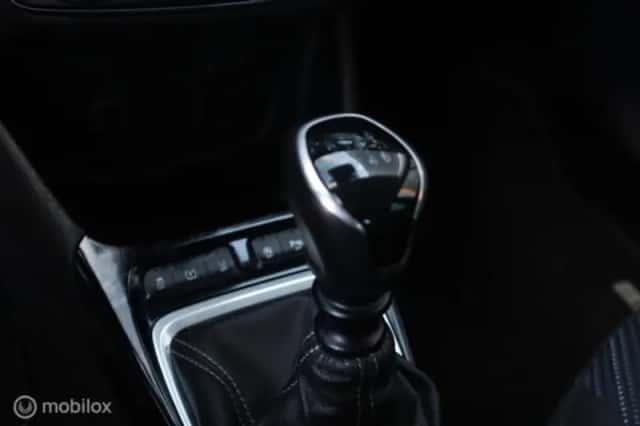 Opel Crossland (2019) thumbnail 23
