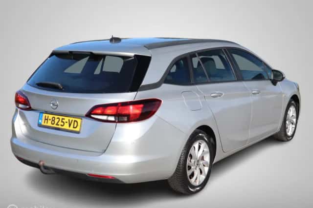 Opel Astra Sports Tourer (2020) thumbnail 3