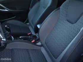Opel Astra thumbnail 24