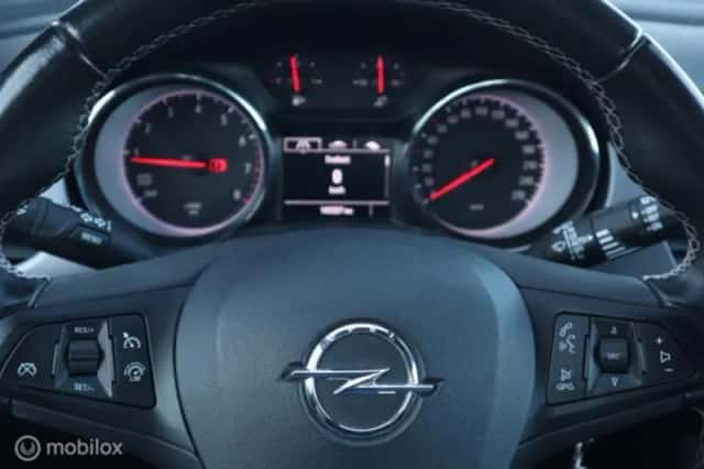 Opel Astra (2020) thumbnail 10