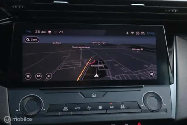 Peugeot 308 (2023) thumbnail 16