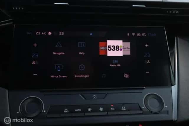 Peugeot 308 (2023) thumbnail 17
