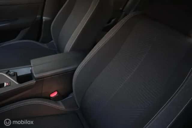 Peugeot 308 (2023) thumbnail 23