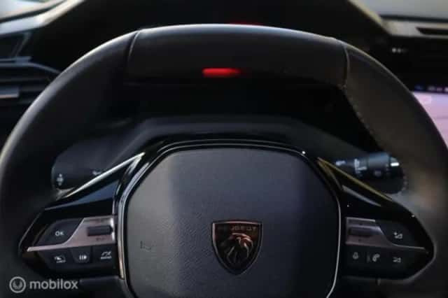 Peugeot 308 (2023) thumbnail 35