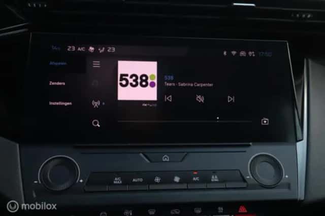 Peugeot 308 (2023) thumbnail 39
