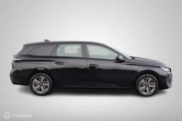 Peugeot 308 (2023) thumbnail 8